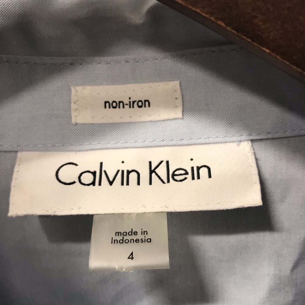 Button down top - Picture 3 of 3